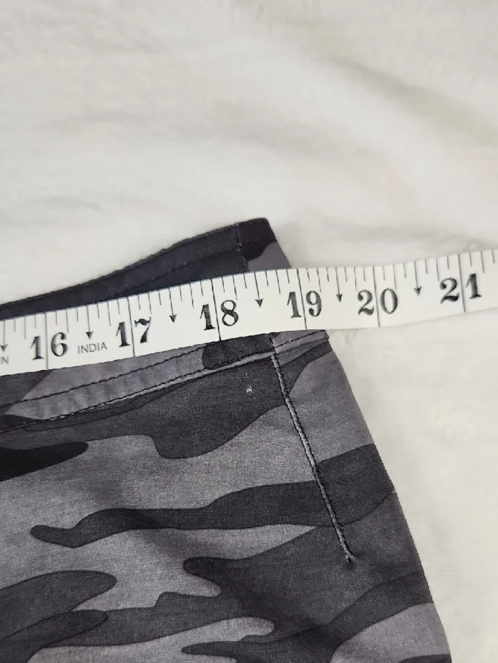O'Neill Men's Hyperfreak‎ Boardshorts Grey And Black Camo Size 36